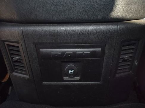 Used 2021 RAM 1500 Classic SLT w/ Electronics Convenience Group AWD/4WD image 38