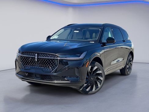 New 2026 Lincoln Nautilus Reserve image 2