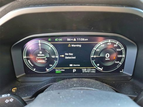 Used 2024 Mitsubishi Outlander 4WD Plug-In Hybrid image 19