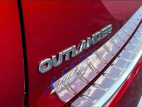 Used 2024 Mitsubishi Outlander SE FWD image 8