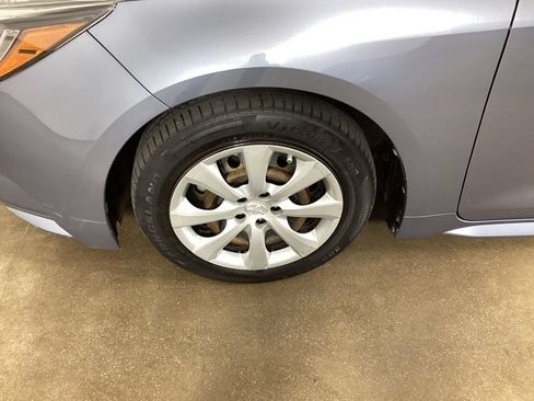 Used 2020 Toyota Corolla LE FWD image 28