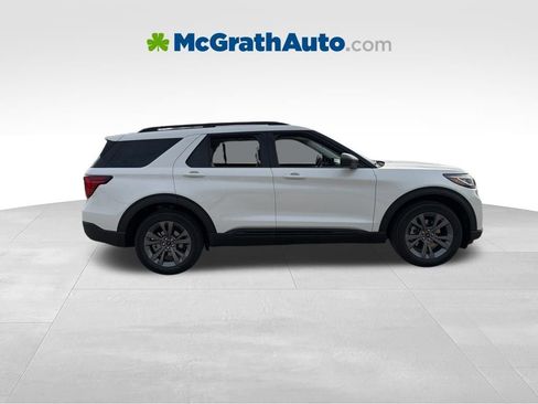 New 2026 Ford Explorer Active AWD/4WD image 3
