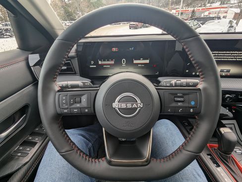 New 2026 Nissan Kicks SR w/ SR Premium Package image 15