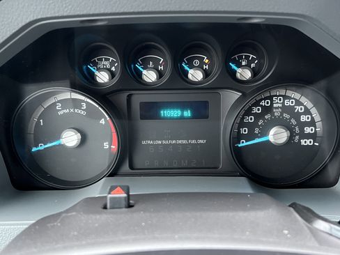 Used 2012 Ford F250 XLT w/ XLT Value Pkg image 26