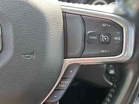 Used 2023 RAM 1500 Laramie AWD/4WD image 15