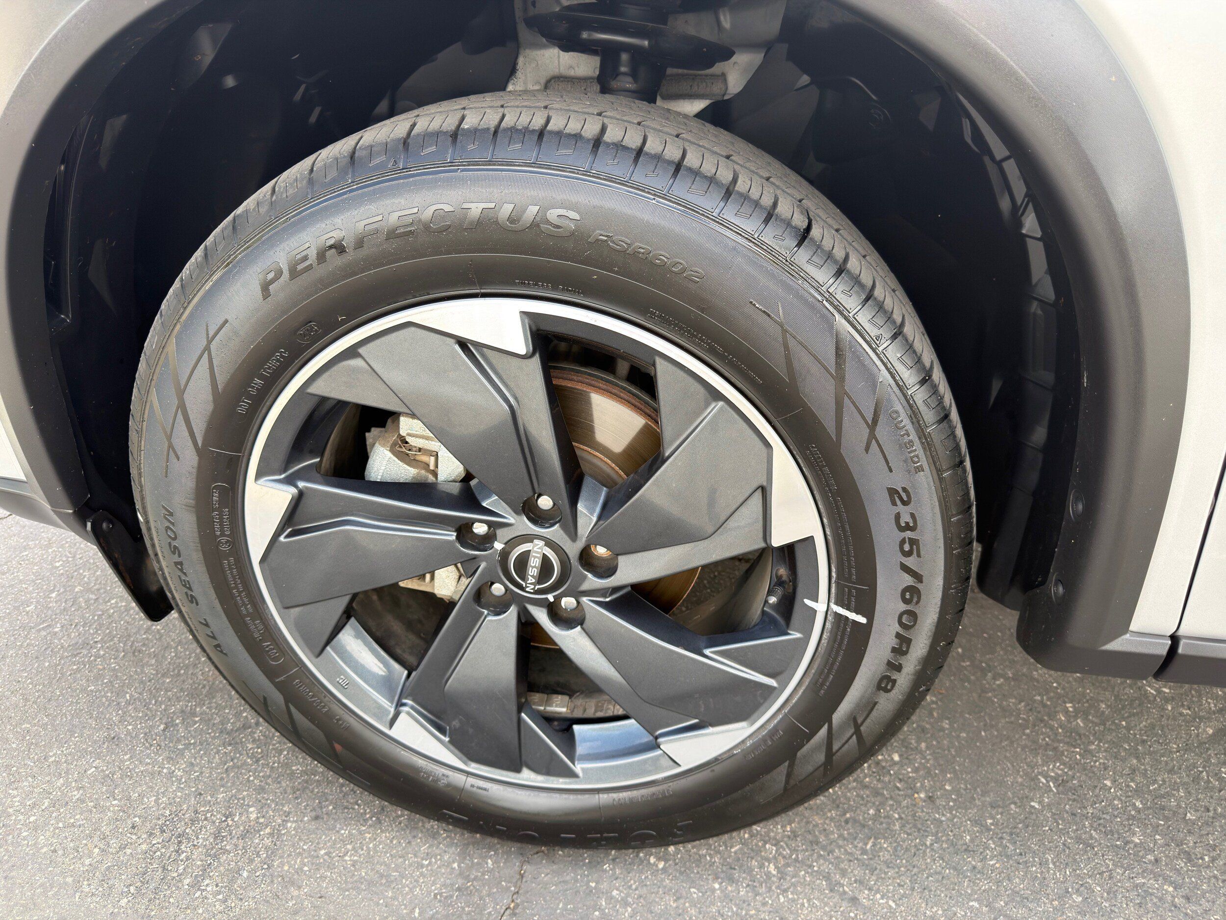 Used 2024 Nissan Rogue SV AWD/4WD image 37