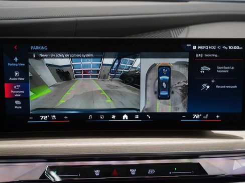 Used 2025 BMW i7 M70 w/ Executive Package image 25