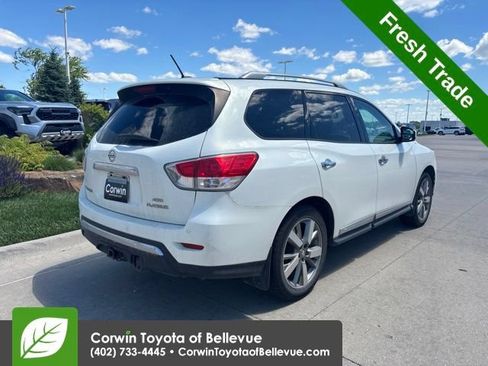 Used 2014 Nissan Pathfinder Platinum AWD/4WD image 3
