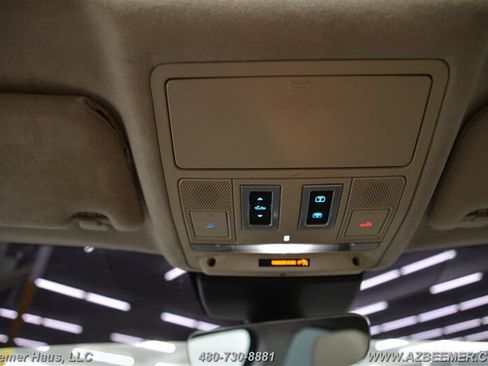 Used 2020 Jaguar XF Premium image 33