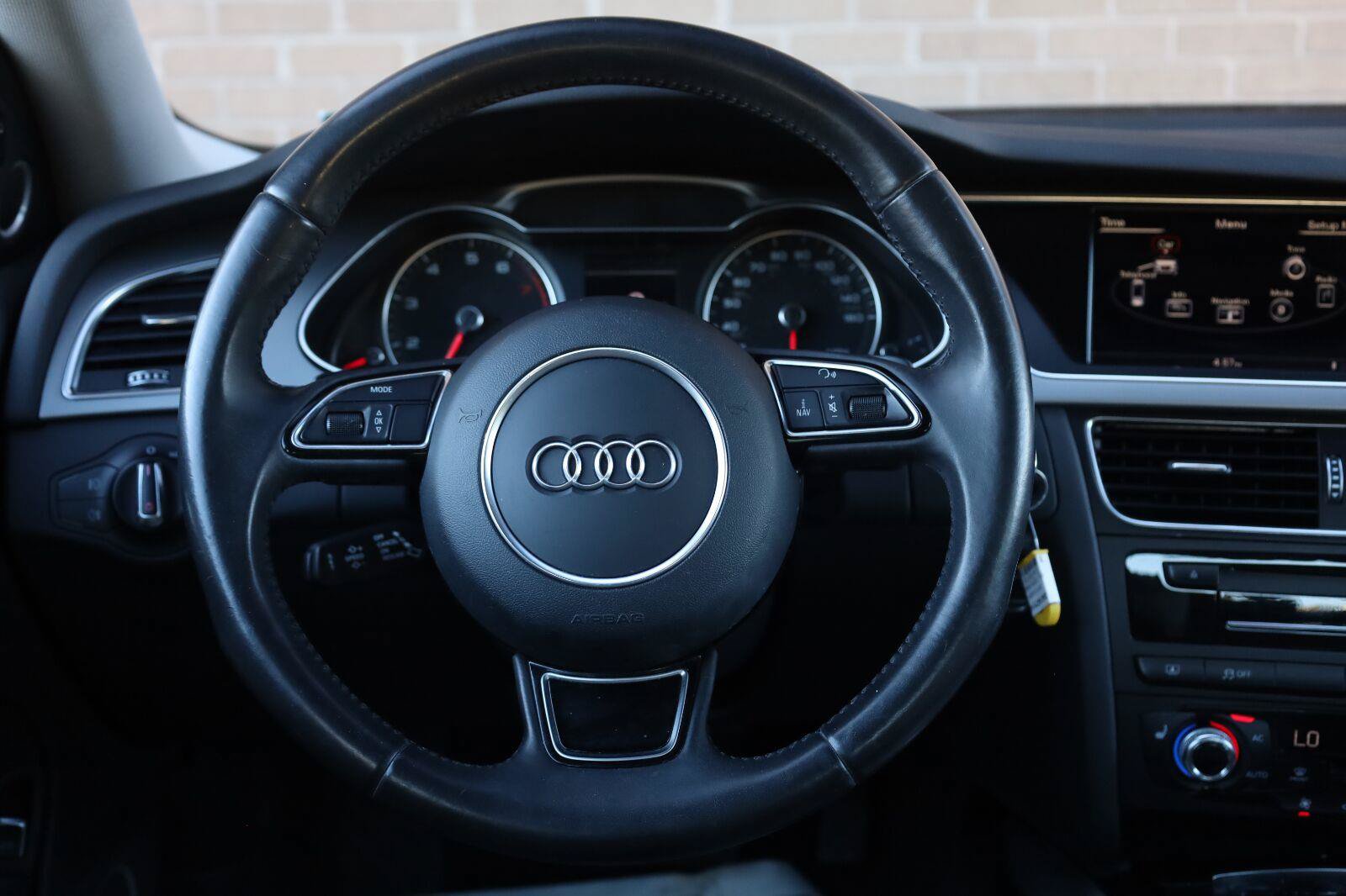 Used 2013 Audi A4 2.0T Prestige AWD/4WD image 32