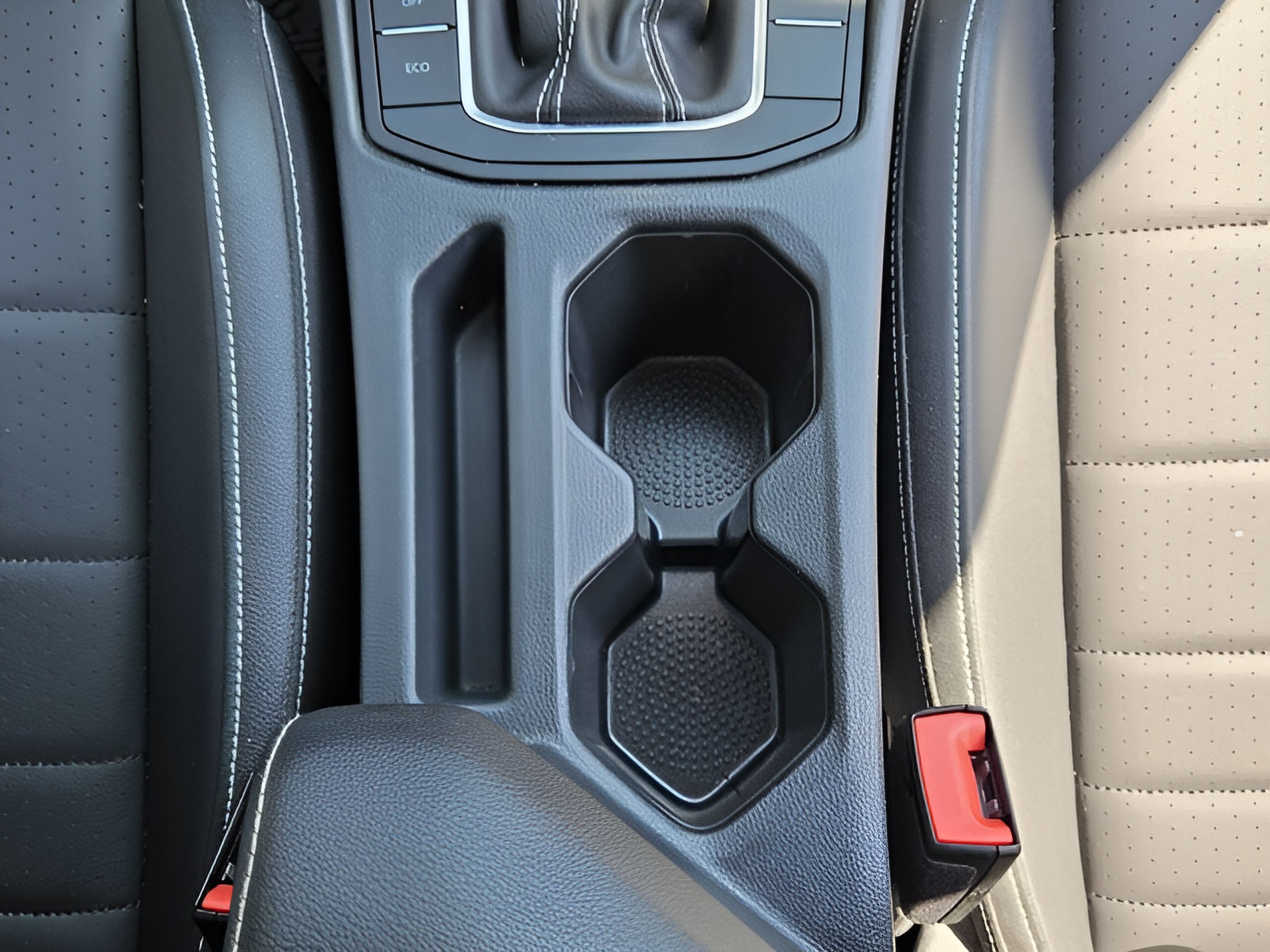 Used 2024 Volkswagen Jetta SE w/ Panoramic Sunroof Package FWD image 15