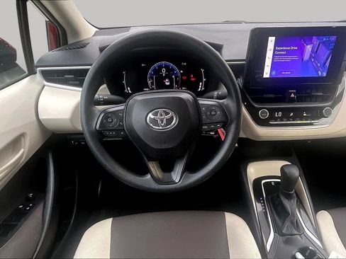Used 2026 Toyota Corolla LE FWD image 6