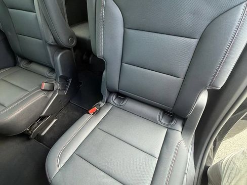 Used 2024 Chevrolet Traverse Z71 AWD/4WD image 17