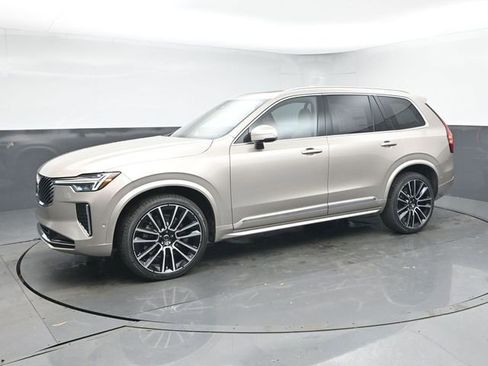 New 2026 Volvo XC90 B6 Ultra w/ Protection Package Premier image 4