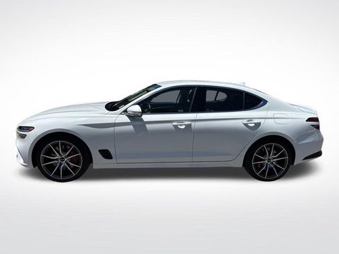 Used 2025 Genesis G70 2.5T RWD image 2