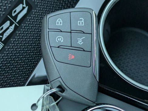 New 2026 Chevrolet Equinox LT w/ Convenience Package II image 31