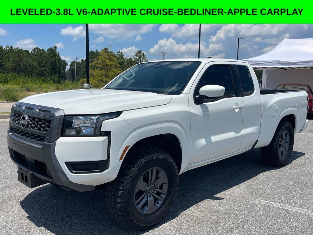 Used 2025 Nissan Frontier SV RWD image 1