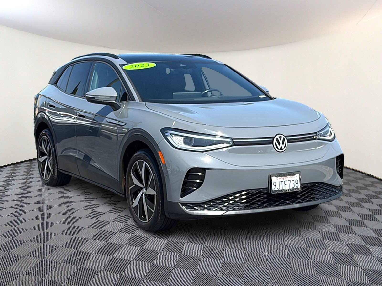 Used 2023 Volkswagen ID.4 Pro S RWD image 1