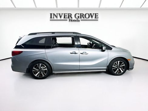 Used 2019 Honda Odyssey Elite image 4