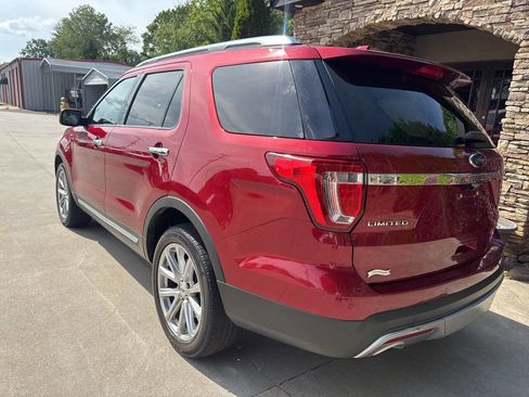 Used 2017 Ford Explorer Limited AWD/4WD image 3