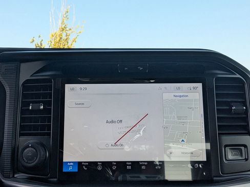 New 2025 Ford F150 Lariat w/ Equipment Group 502A High image 29