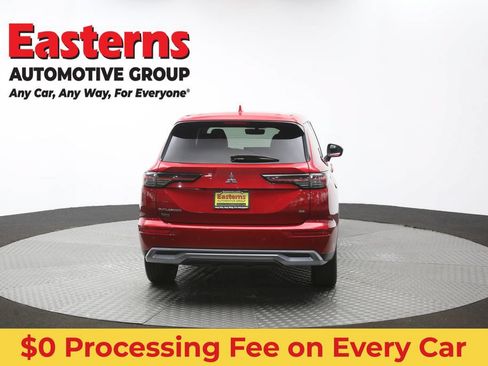 Used 2025 Mitsubishi Outlander SE FWD image 37