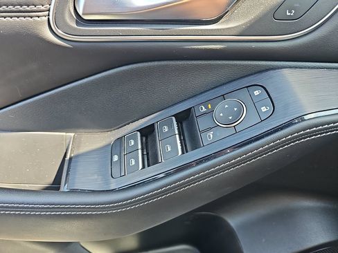 Used 2024 Nissan Rogue Platinum w/ Platinum Premium Package FWD image 27