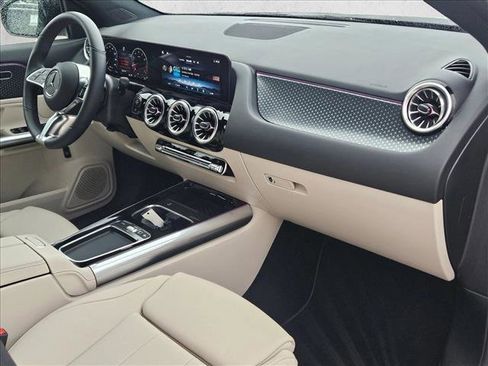 Certified 2026 Mercedes-Benz GLA 250 image 21