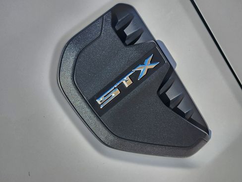 Used 2024 Ford Ranger XL image 16