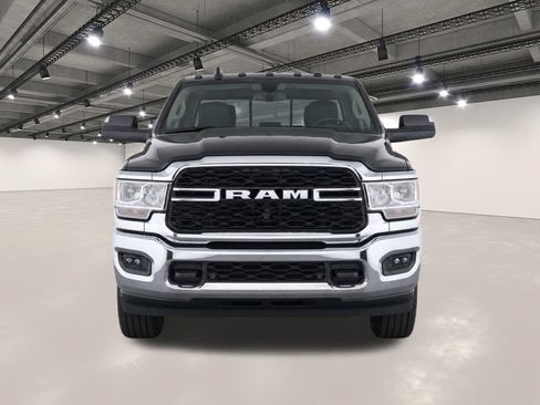 Used 2019 RAM 2500 Tradesman AWD/4WD image 3