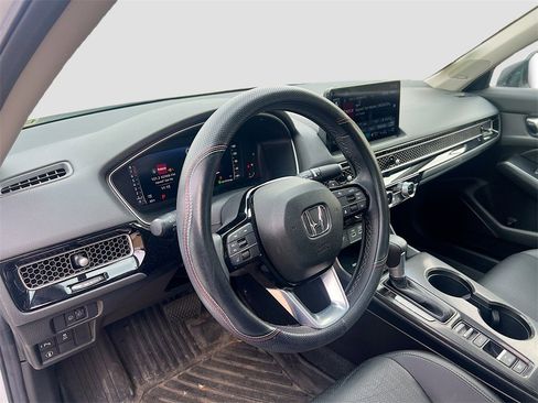 Used 2024 Honda Civic Touring image 9