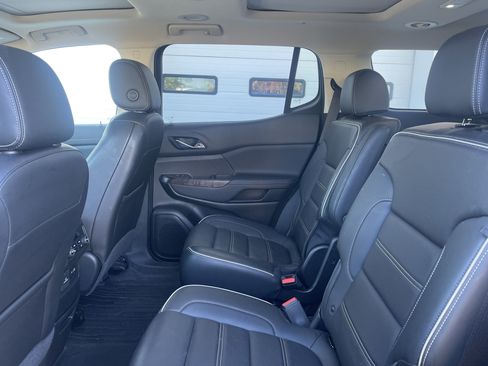 Used 2022 GMC Acadia Denali w/ Denali Ultimate Package image 26