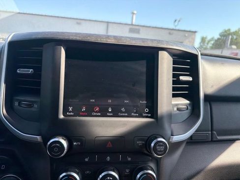 Used 2020 RAM 1500 Big Horn AWD/4WD image 13