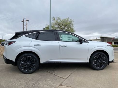 New 2026 Nissan Murano Platinum image 6