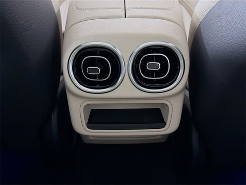 New 2026 Mercedes-Benz GLC 300 4MATIC image 28