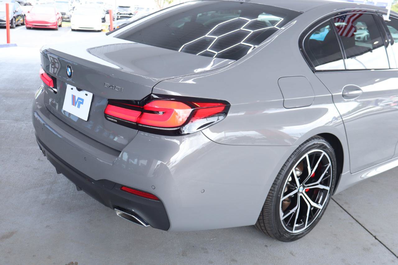 Used 2021 BMW 540i w/ M Sport Package RWD image 7