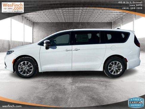 New 2025 Chrysler Pacifica Select image 8