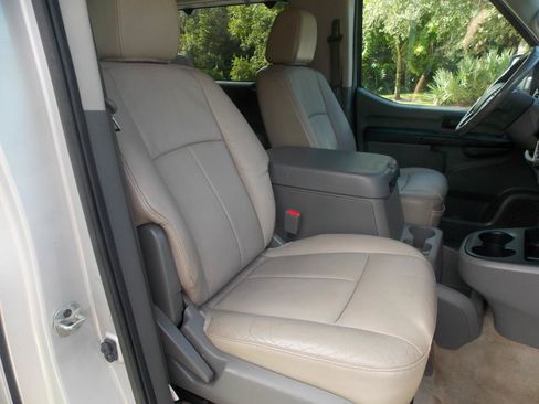 Used 2020 Nissan NV 3500 SL RWD image 20
