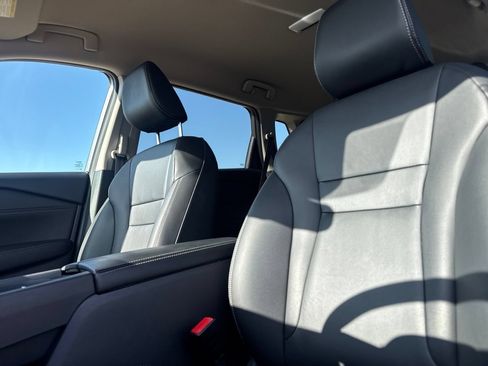 Certified 2026 Nissan Rogue SL FWD image 39