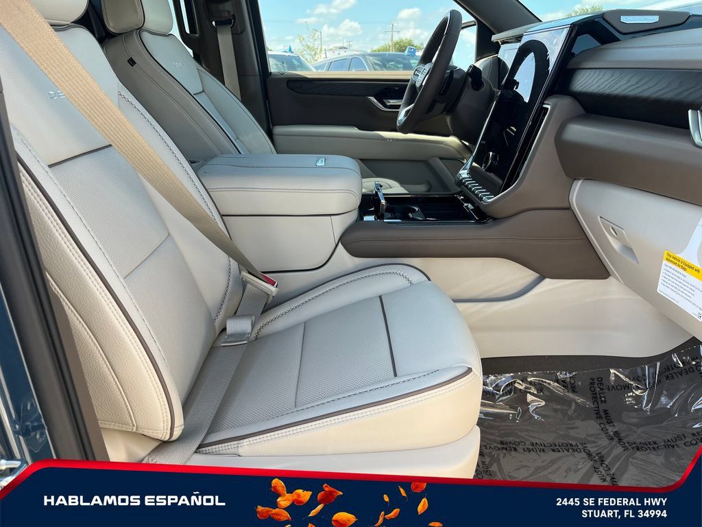 New 2026 GMC Yukon Denali w/ Denali Reserve Package AWD/4WD image 20
