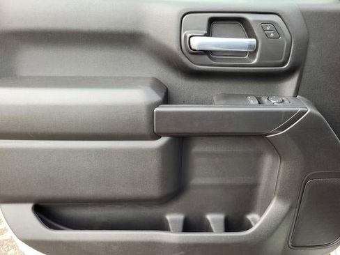 New 2026 GMC Sierra 2500 Pro w/ Convenience Package image 18