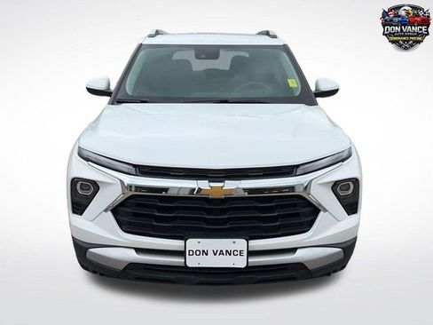 Used 2025 Chevrolet TrailBlazer LT AWD/4WD image 9