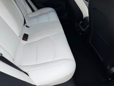 Used 2018 Tesla Model 3 AWD/4WD image 21