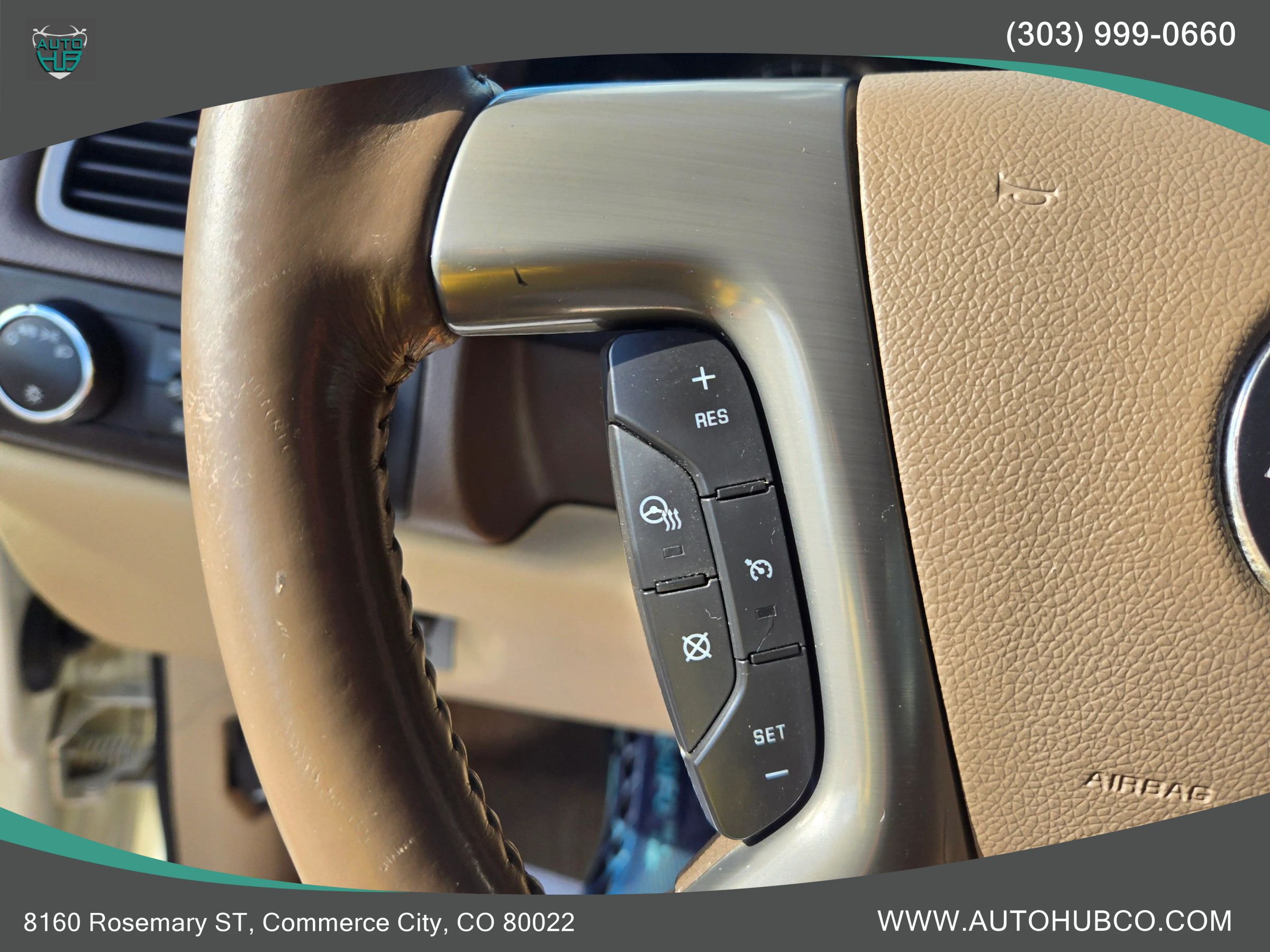 Used 2013 Chevrolet Avalanche LTZ AWD/4WD image 22