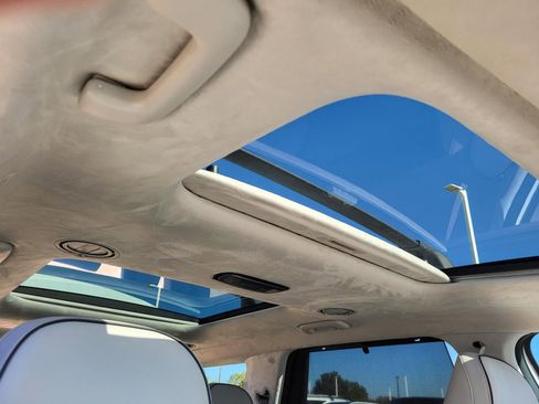 Used 2022 Hyundai Palisade Calligraphy image 16