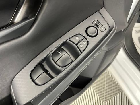 Certified 2025 Nissan Sentra S FWD image 31