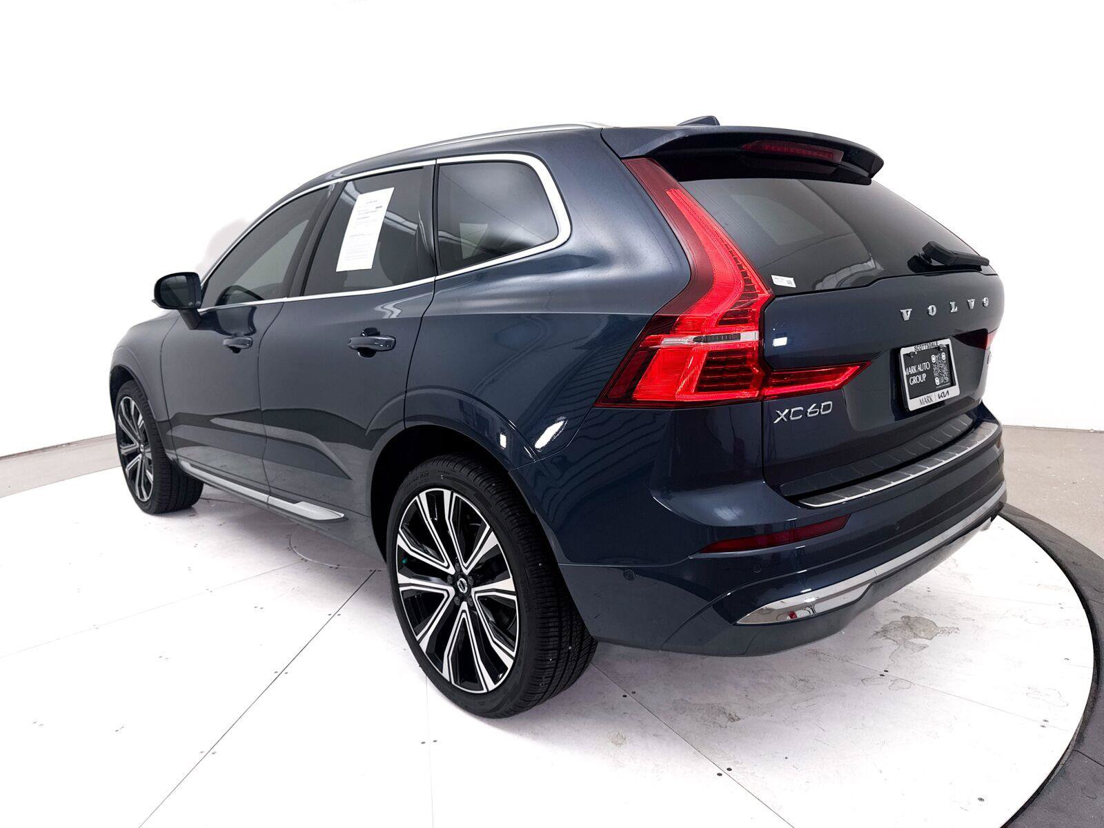 Used 2023 Volvo XC60 B5 Ultimate w/ Climate Package AWD/4WD image 16