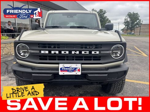 New 2025 Ford Bronco 4-Door w/ Sasquatch Package AWD/4WD image 9