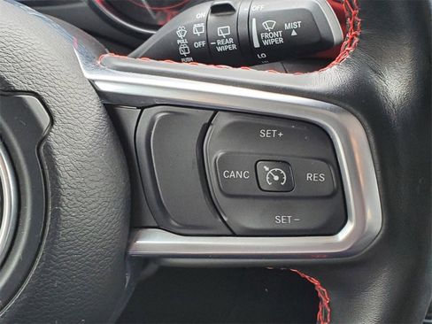 Used 2021 Jeep Wrangler Unlimited Rubicon w/ Xtreme Recon 35" Tire Package image 20