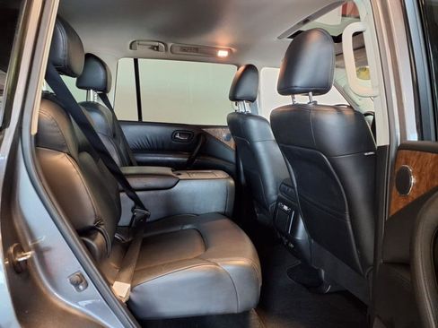 Used 2022 Nissan Armada SL w/ Captain's Chairs Package image 12